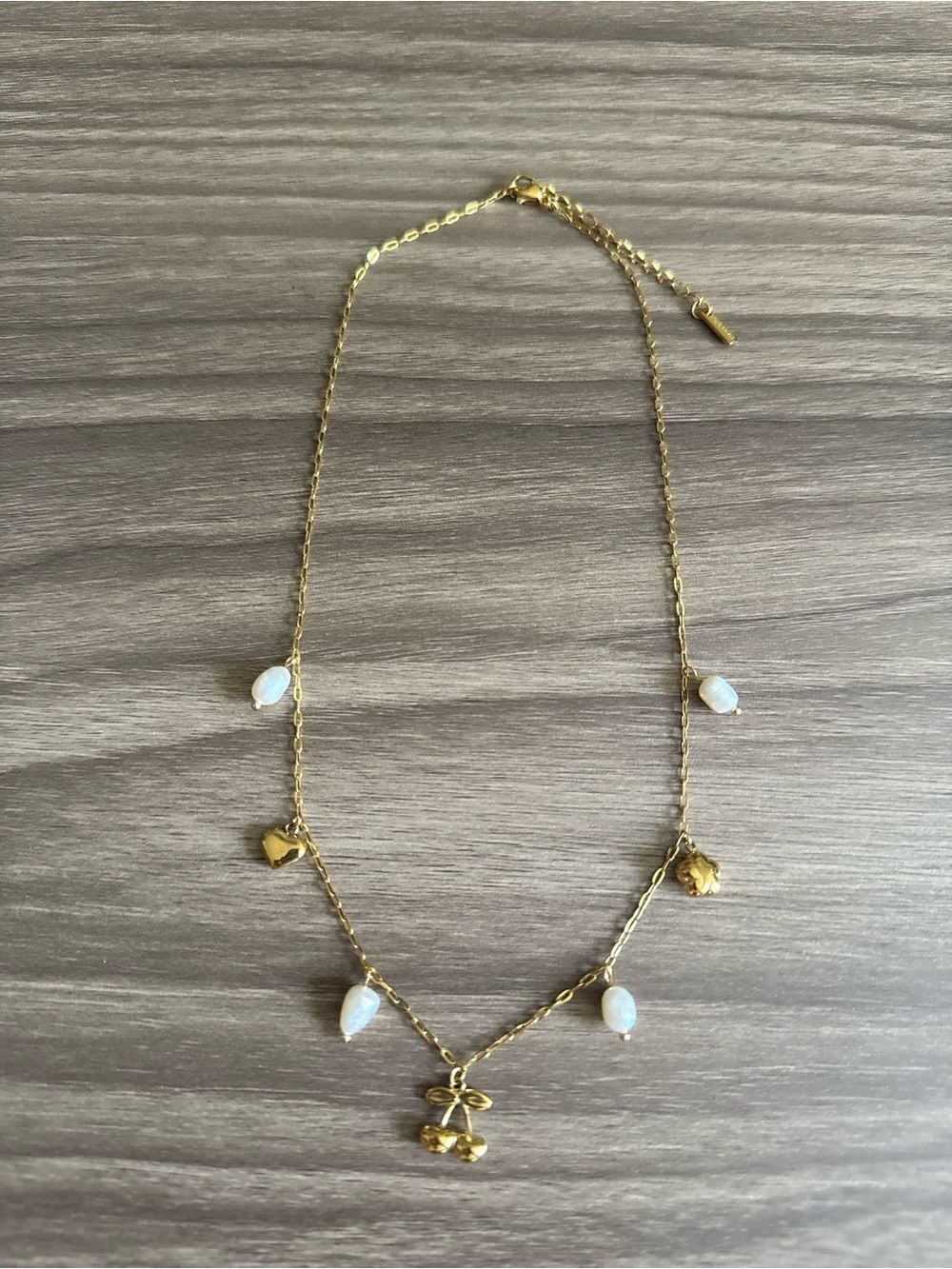 Cherry necklace Q1075